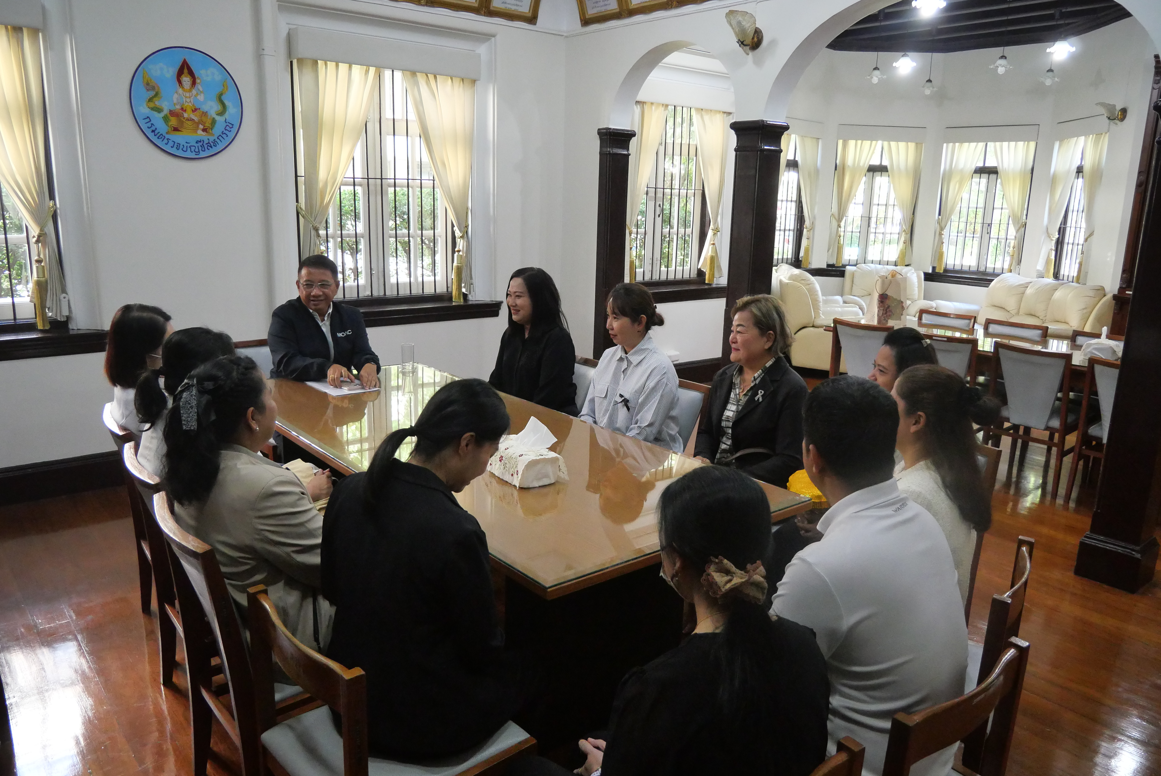 title - สำนักบริหารกลาง ส.ป.ก. ร่วมแสดงความยินดี และสวัสดีปีใหม่ อธิบดีกรมตรวจบัญชีสหกรณ์ พร้อมรับพรต้อนรับปีใหม่ 2569